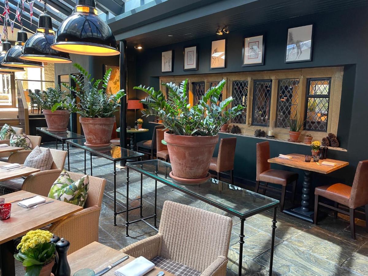 The Broadway Hotel מראה חיצוני תמונה