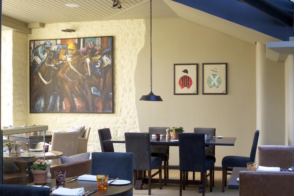 The Broadway Hotel מראה חיצוני תמונה